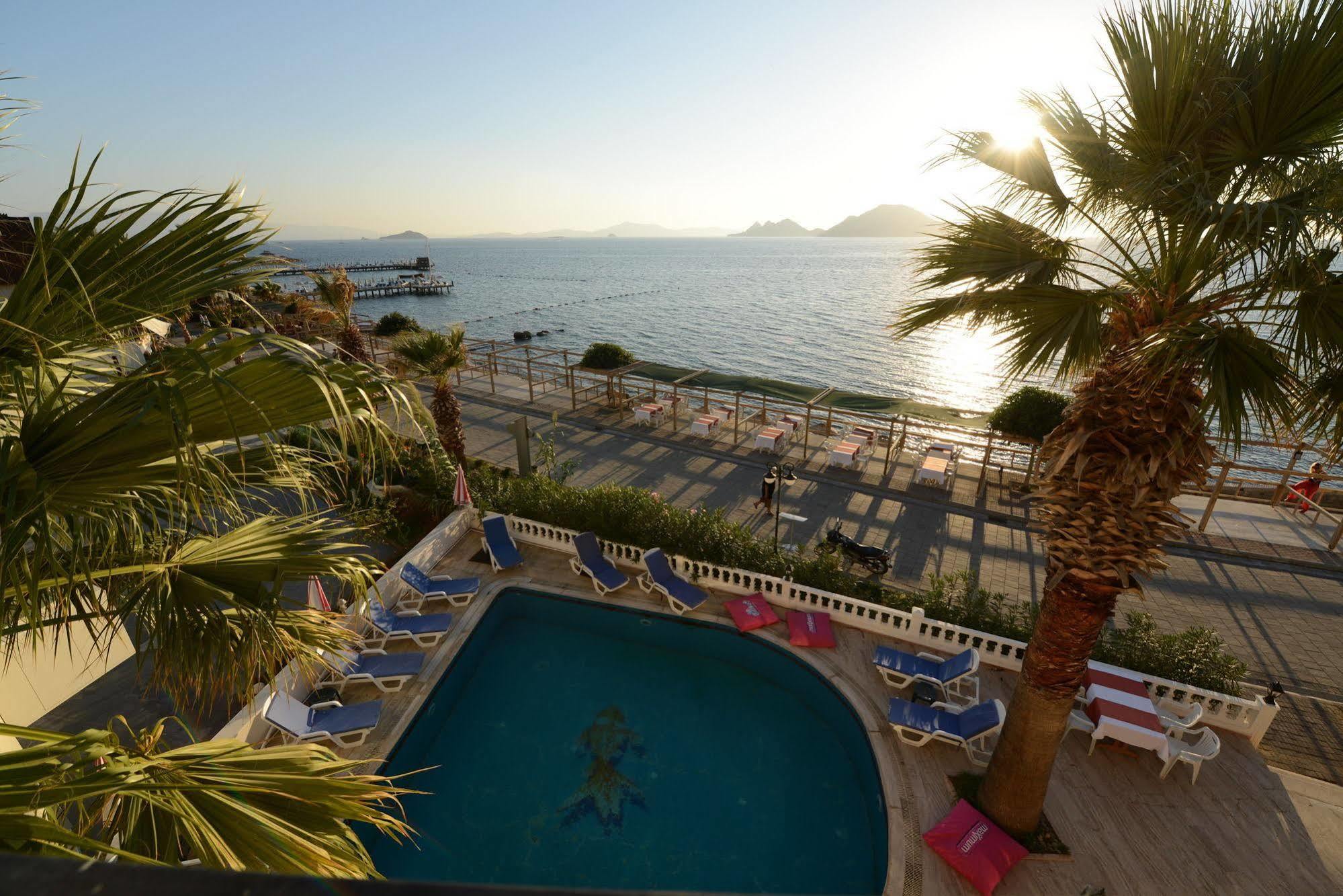 Ado Beach Hotel Turgutreis Exterior foto
